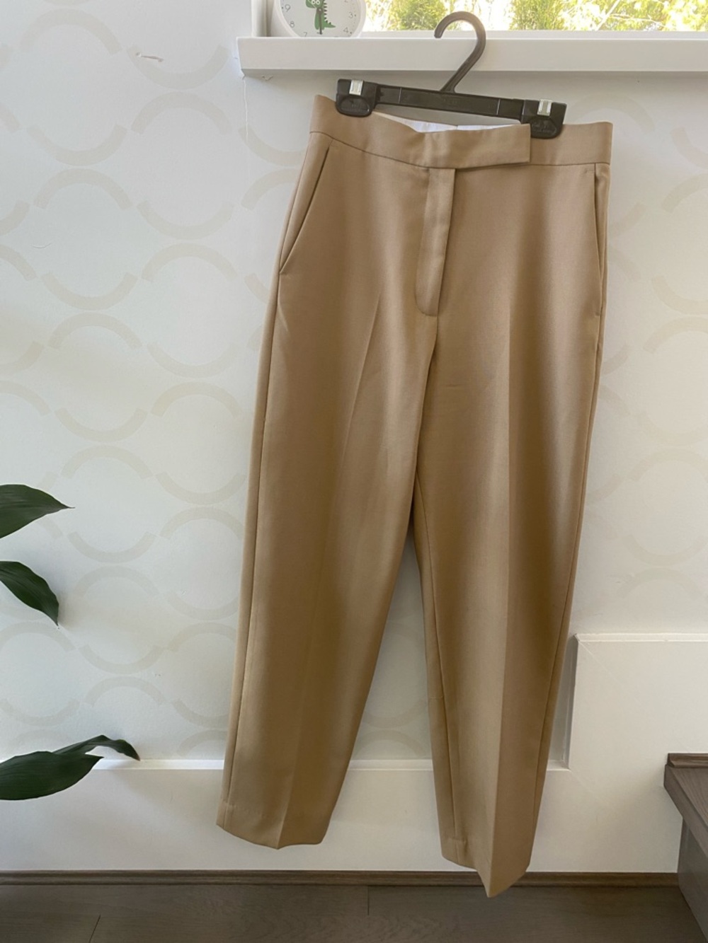 Arket Tailored ankle Pants in Camel Brown